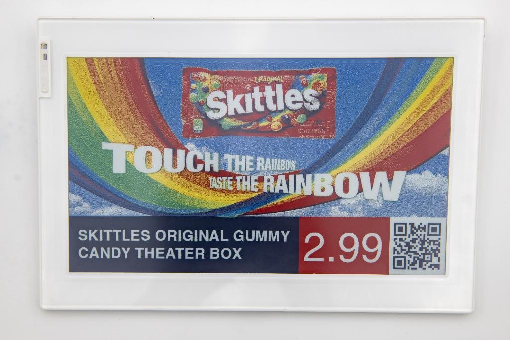 Skittles ESL price display on electronic shelf label